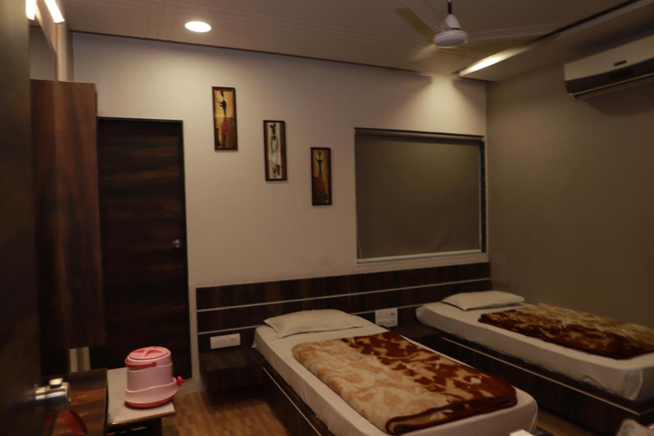 Hotel Darshan Amreli Exterior foto